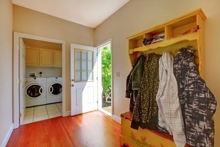 Essential Elements to a Mudroom